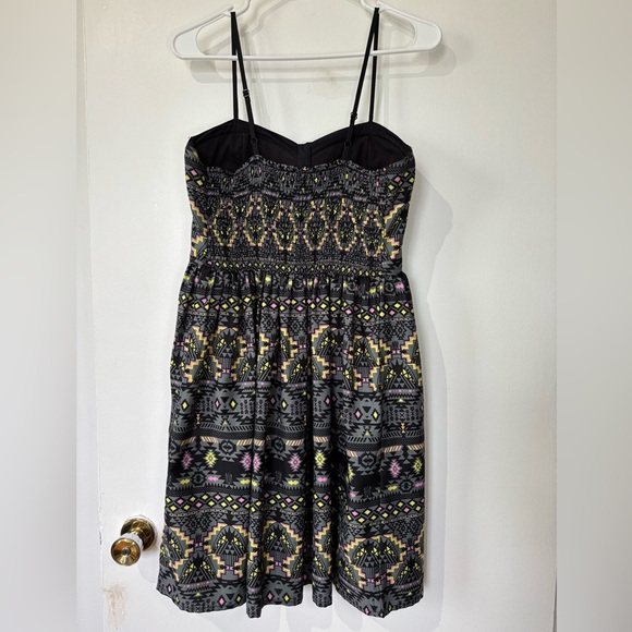 🎉4/30$🎉 Jolie Black Aztec Print Dress - Size Medium - Picture 6 of 6